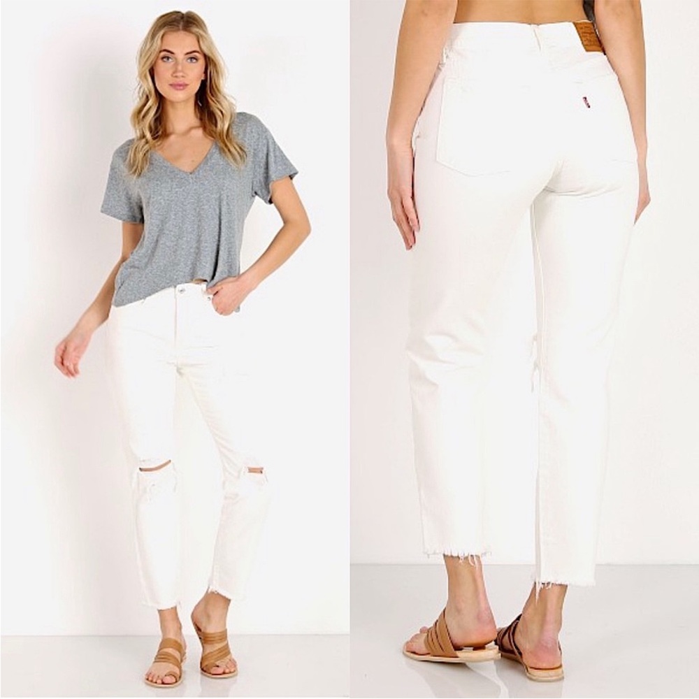Levi’s Wedgie Straight distressed High Rise Jeans Sz 28